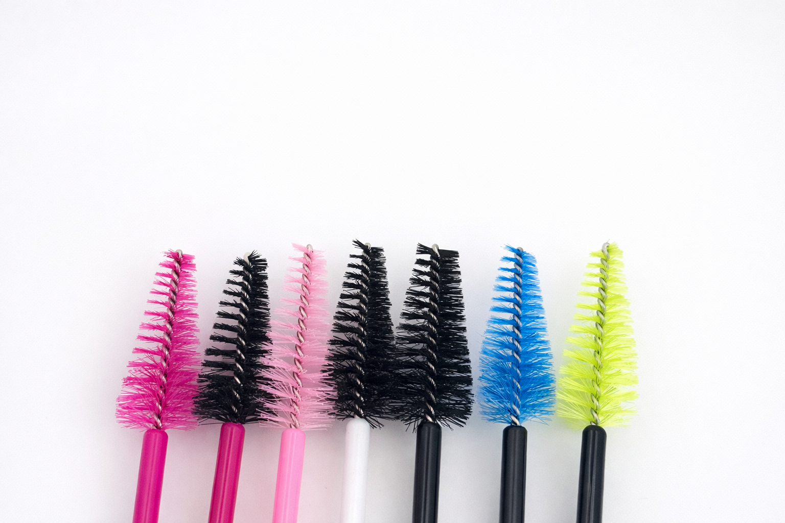 ✨ Signature Lash Spoolie (25 pack)